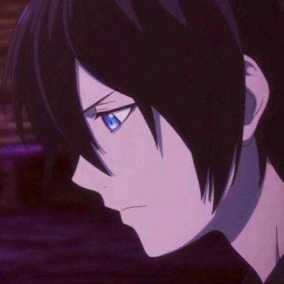 12岁男孩长期刷手机成斗鸡眼